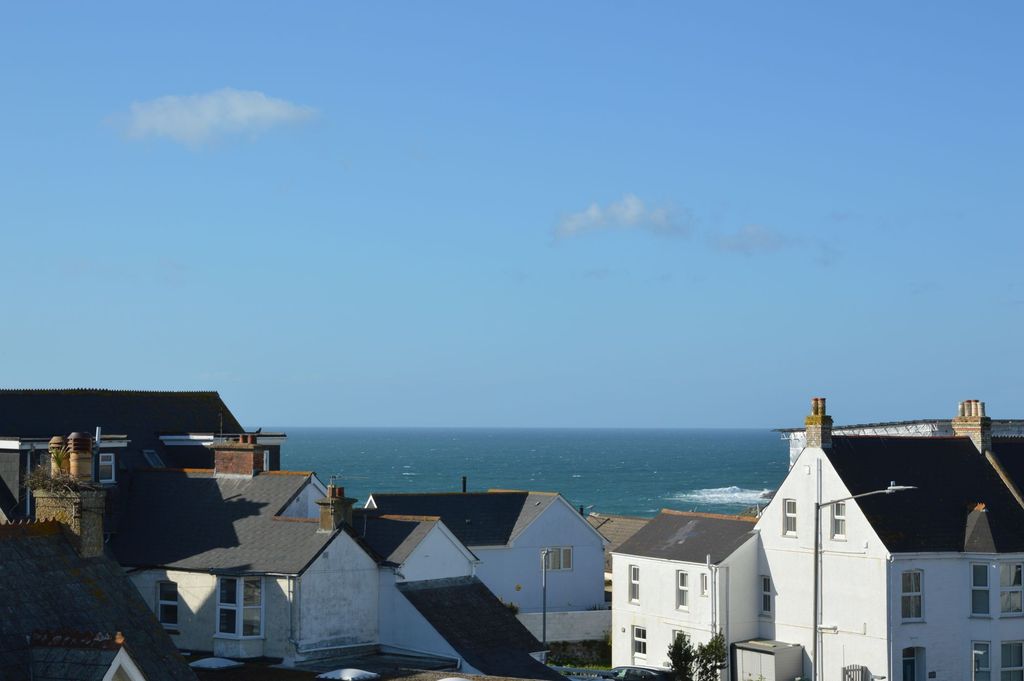 Property photo 2 of 12 View