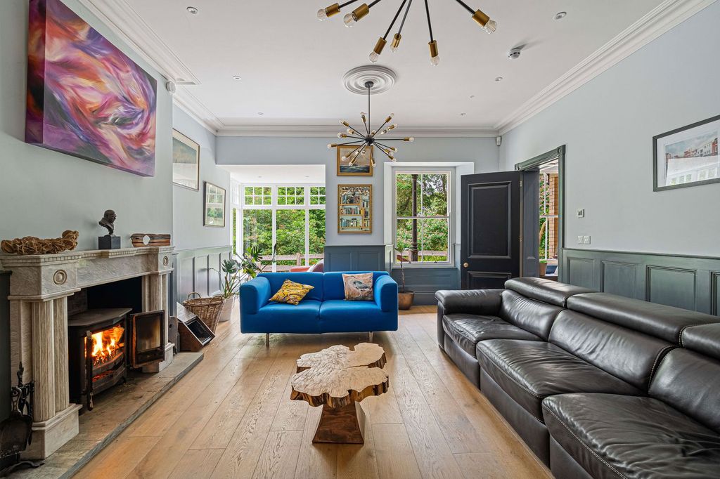 Property photo 1 of 46