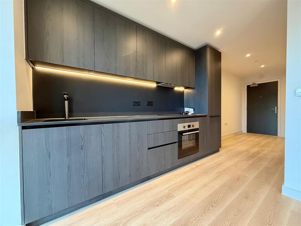 Property photo 1 of 11 Whatsapp Image 2026-01-30 At 15.02.12 (1).Jpeg