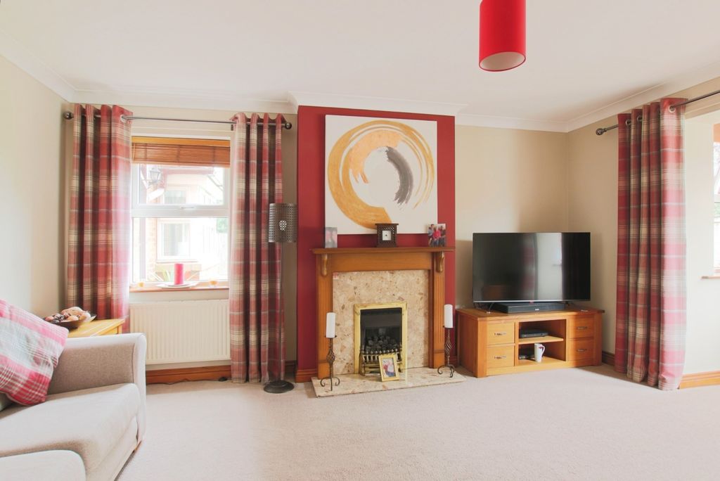 Property photo 3 of 24 4308247