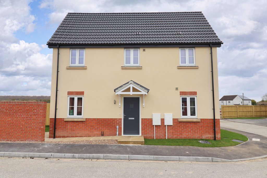 Property photo 1 of 21 2