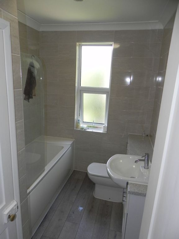Property photo 2 of 3