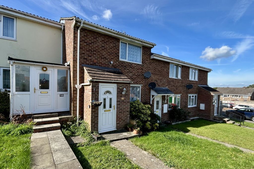 Property photo 1 of 19 Front View