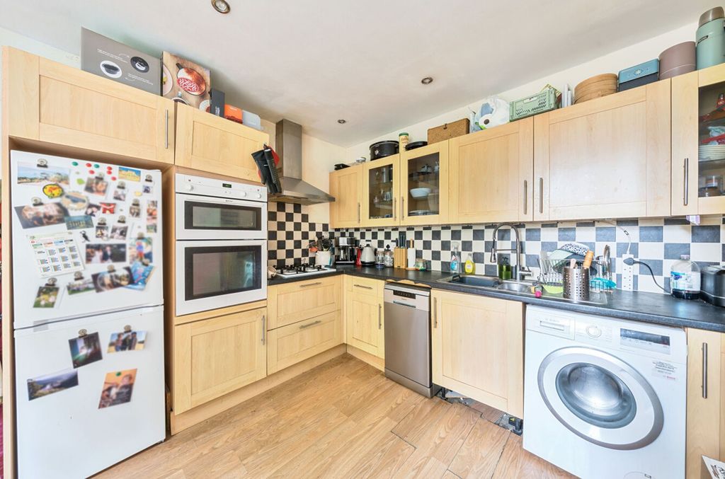 Property photo 3 of 16