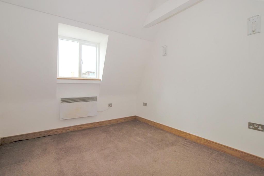 Property photo 3 of 4 Wovynwx5Q0Wkr2Icpj-E6Q 2.Jpg