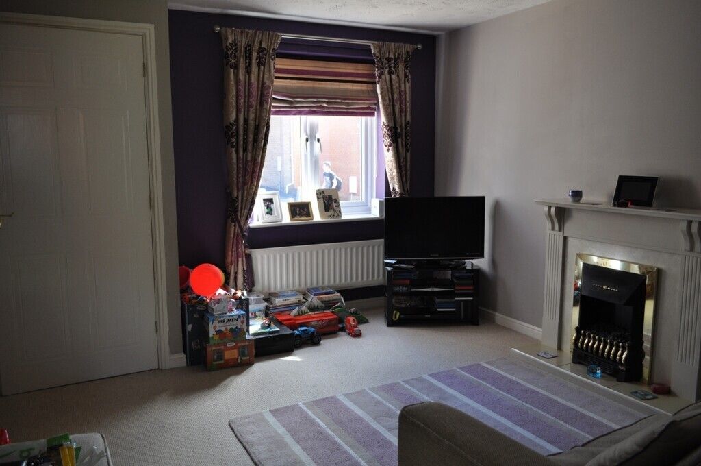Property photo 3 of 7 Lounge