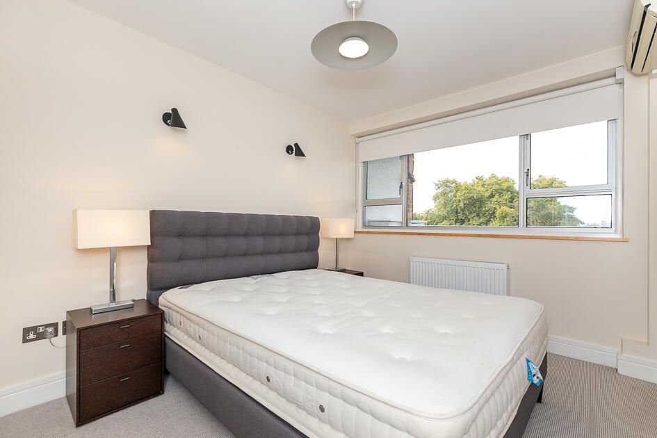 Property photo 2 of 12 Bedroom