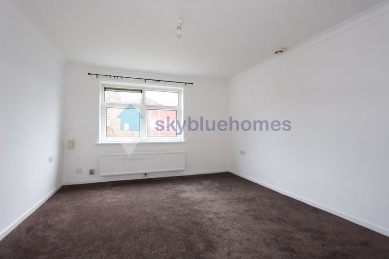 Property photo 2 of 10 Photo 11