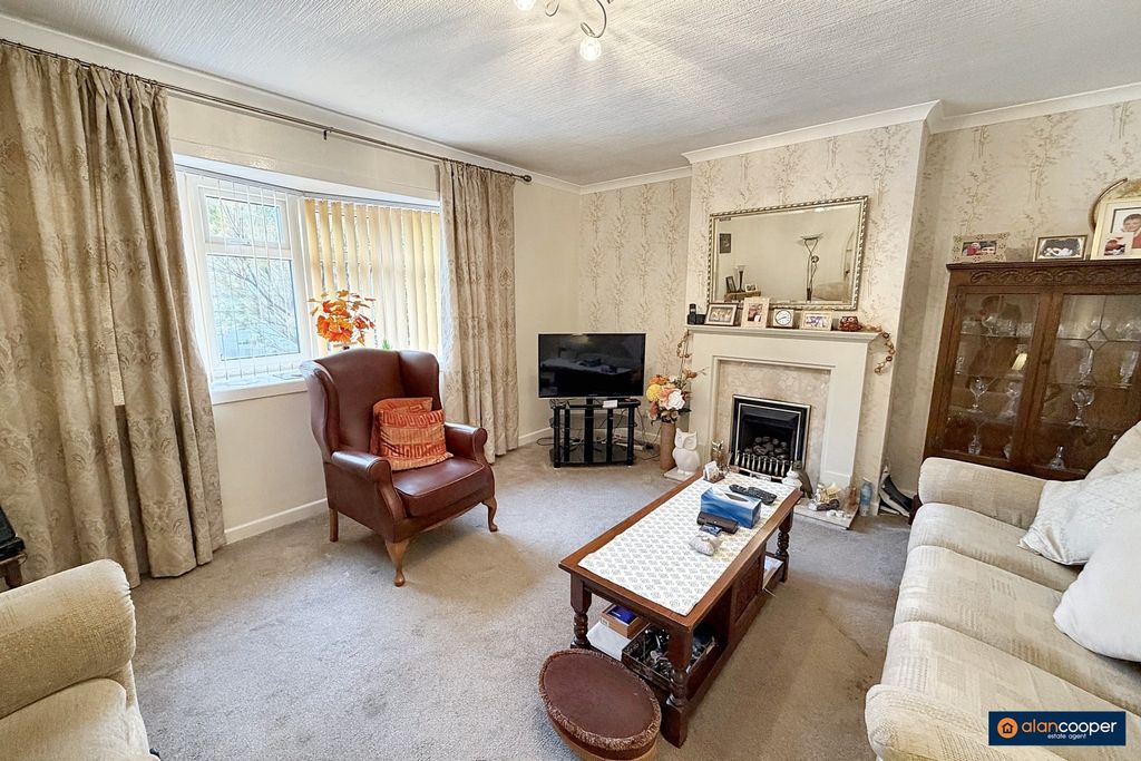 Property photo 2 of 14 4642764