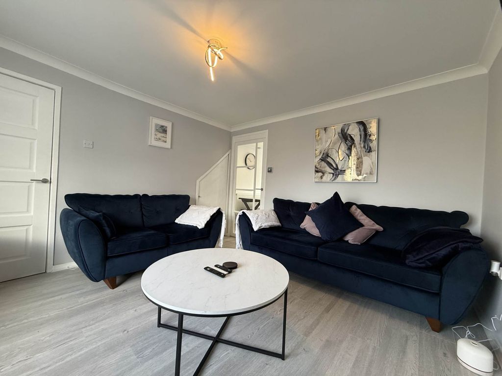 Property photo 2 of 45