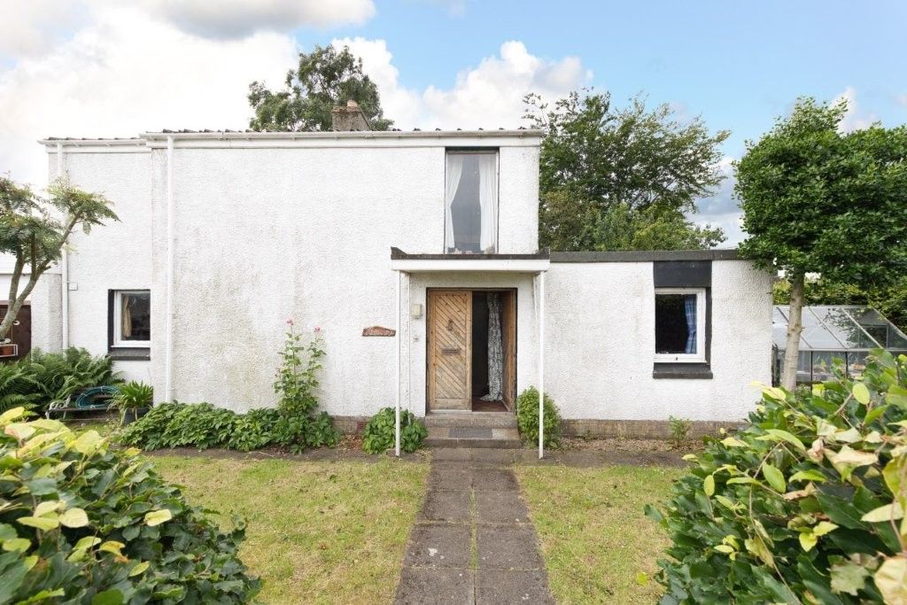 Property photo 2 of 38