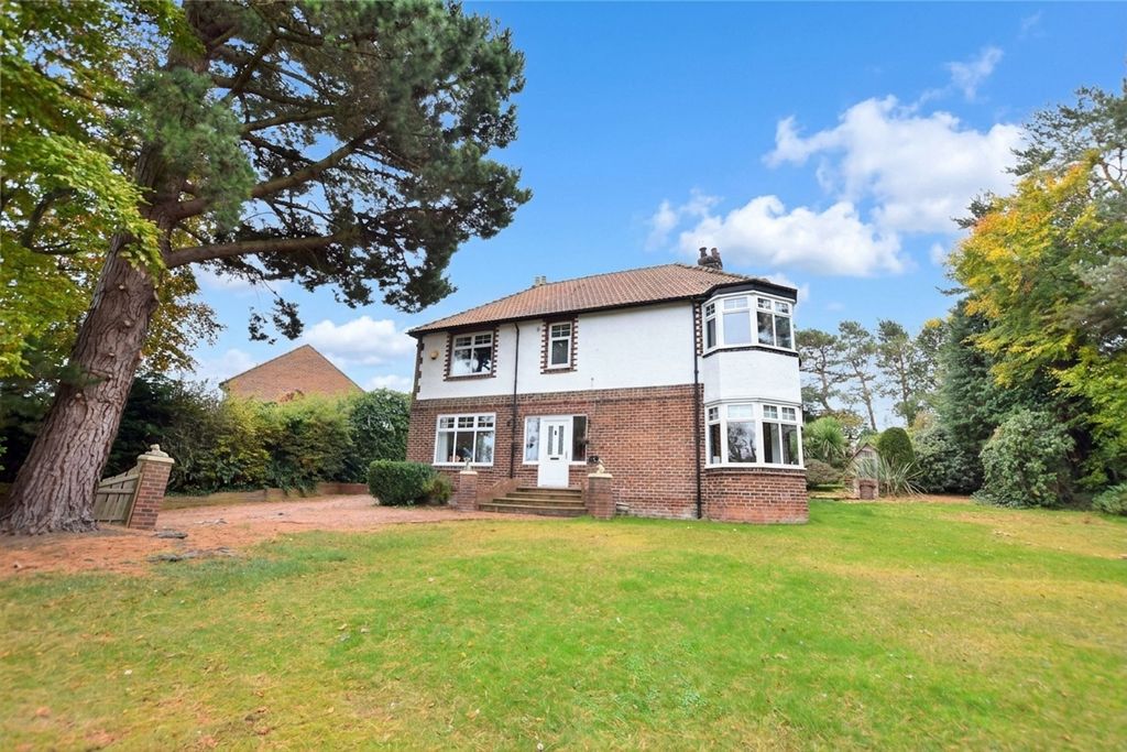 Property photo 1 of 16 External