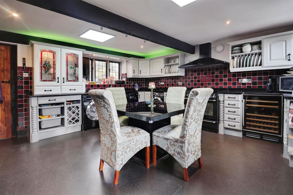 Property photo 2 of 33 Fc7A4E99-Img_3587-Img_3589.Jpg