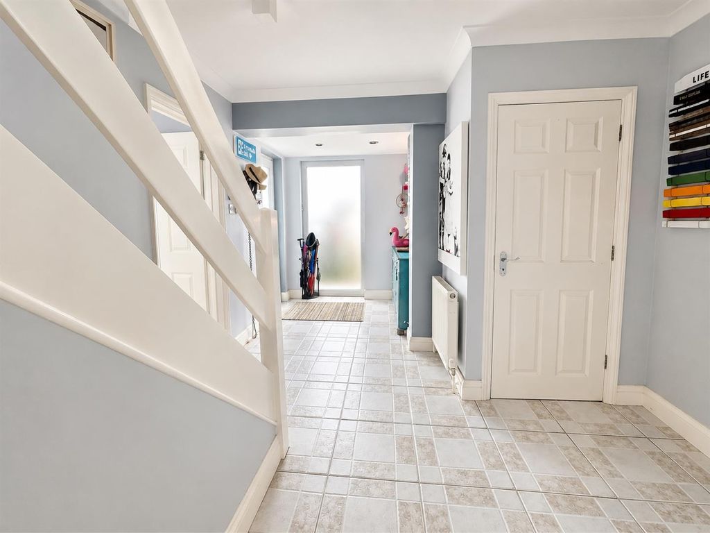 Property photo 3 of 34 Hallway
