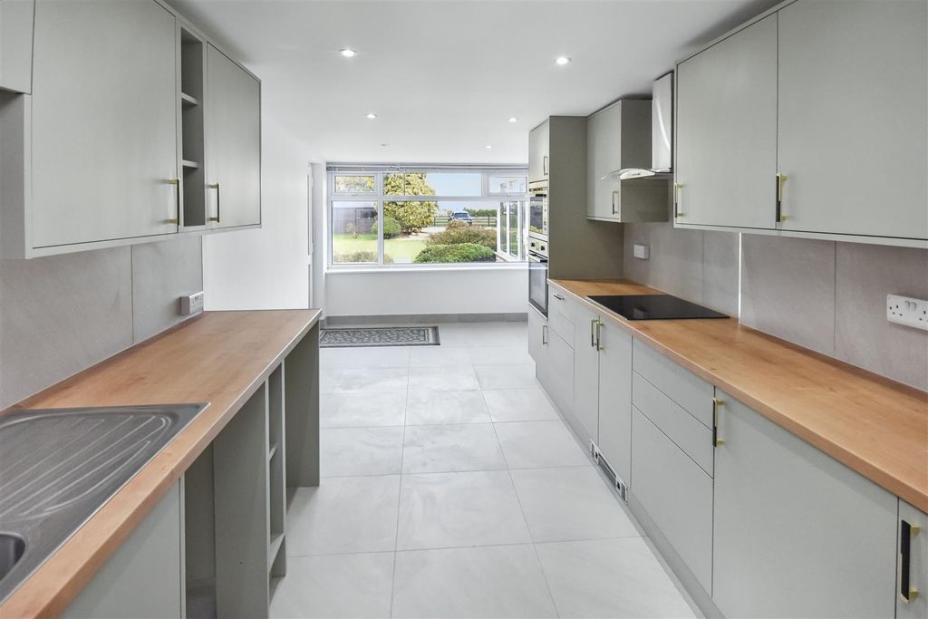 Property photo 2 of 38 Dsc_0033.Jpg