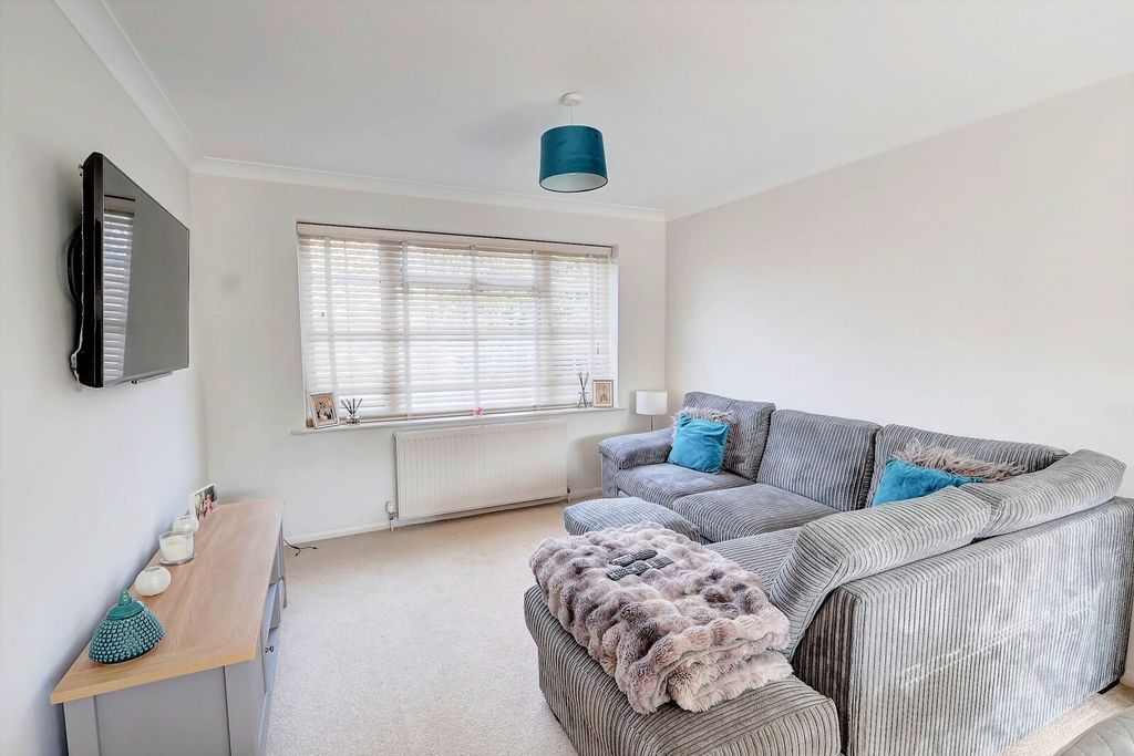 Property photo 2 of 21 Picture No. 02