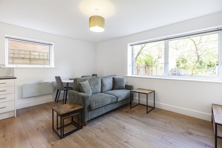 Property photo 2 of 8 308153