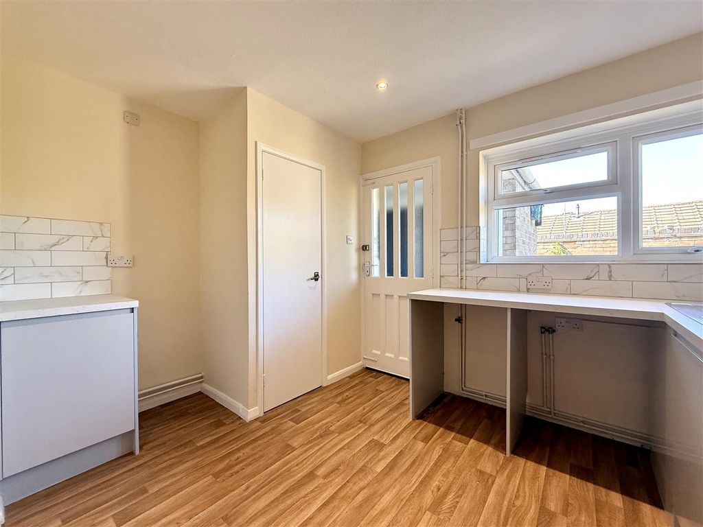 Property photo 3 of 13 3