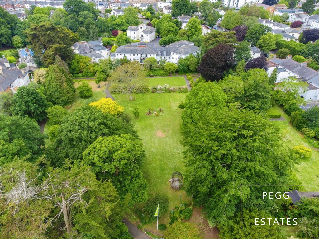 Property photo 1 of 38