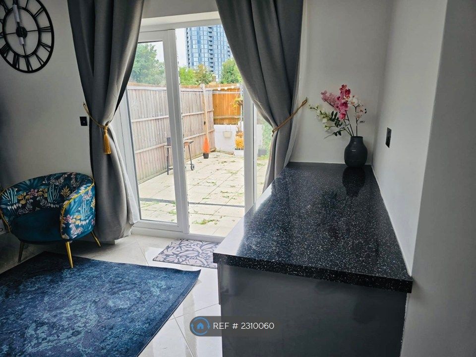 Property photo 3 of 14 With Private Garden Access