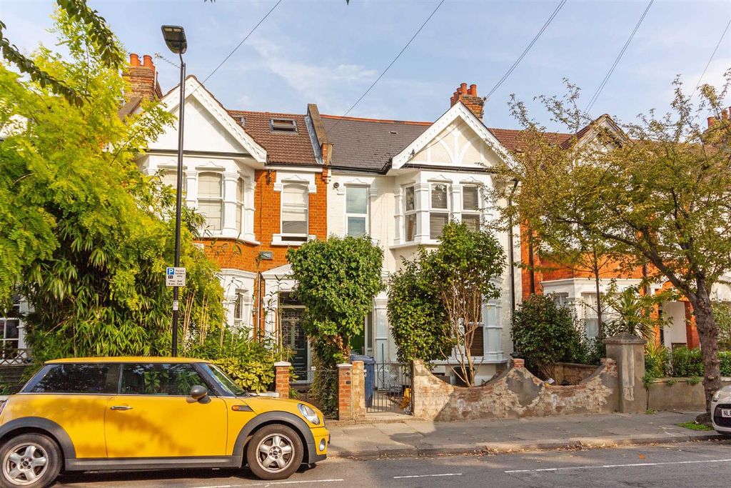 Property photo 1 of 7