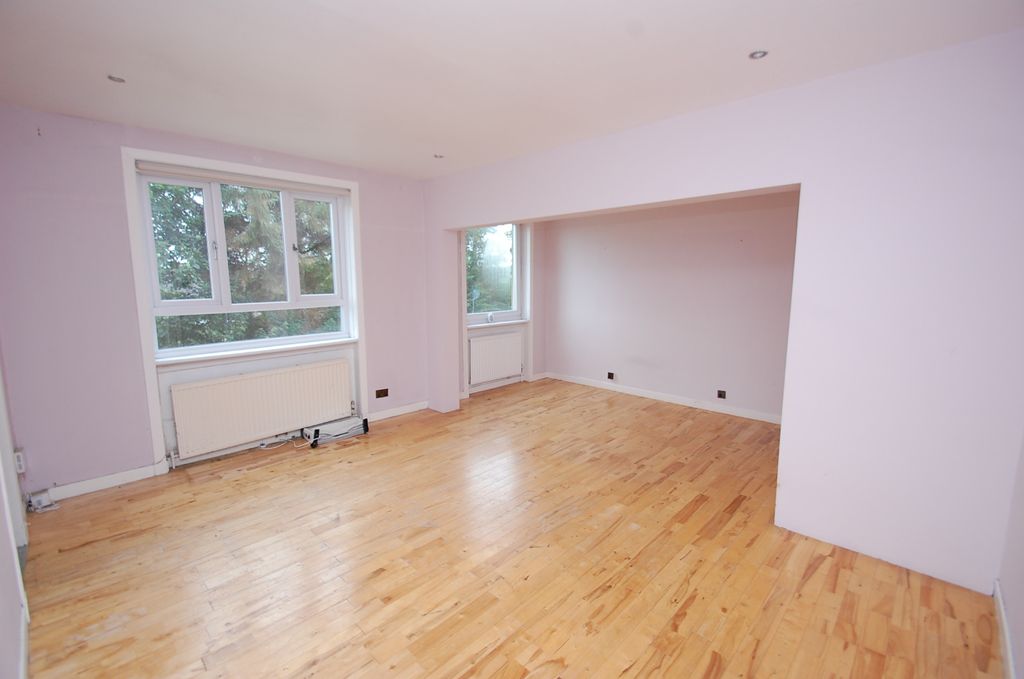 Property photo 2 of 13 4294601