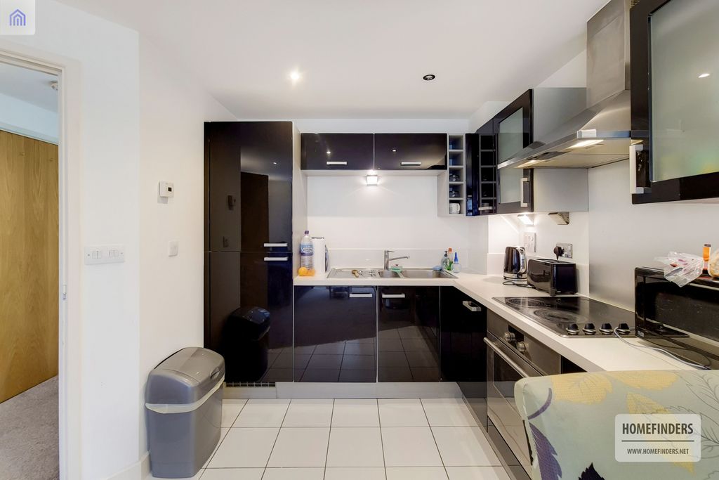 Property photo 3 of 10 Photo 2