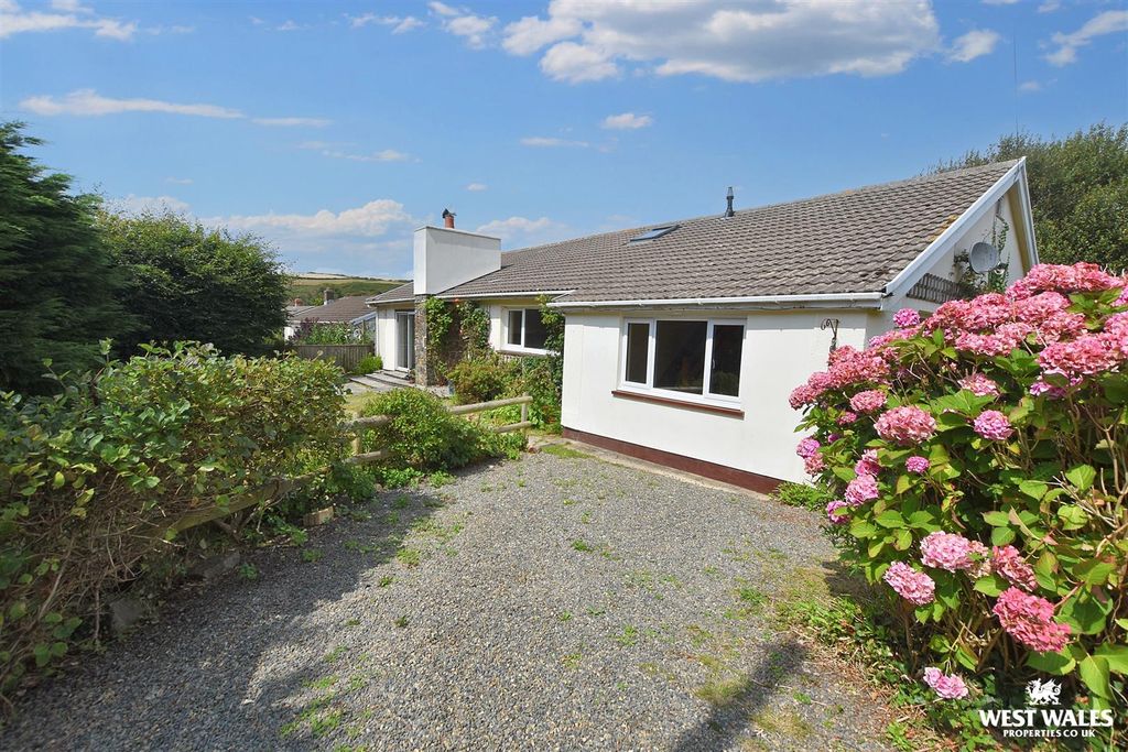 Property photo 1 of 22 18 (9).Jpg