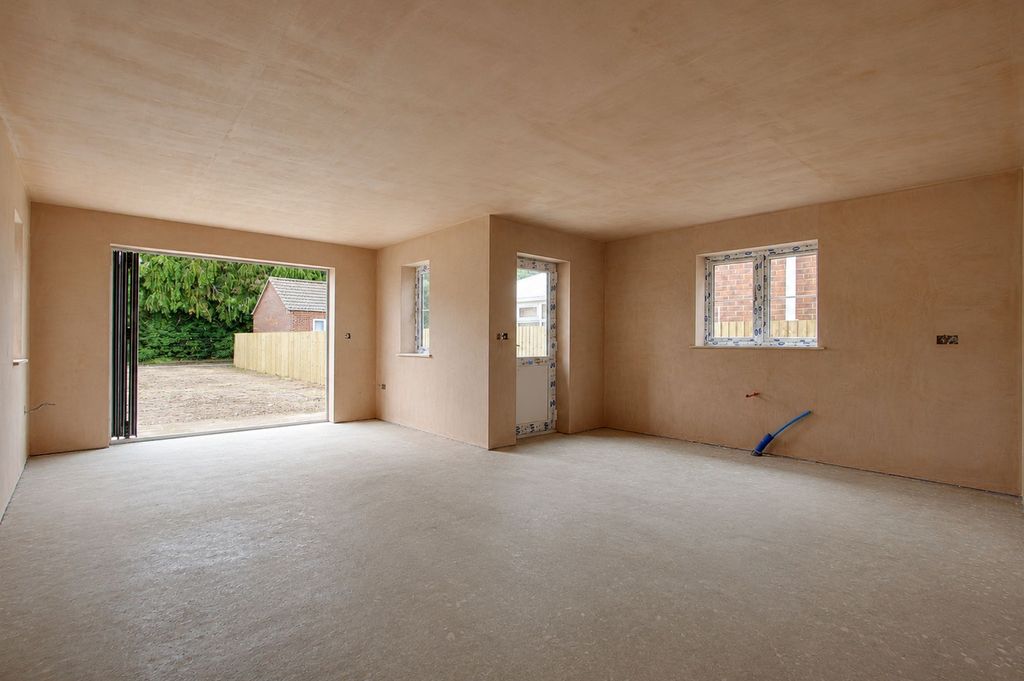 Property photo 3 of 19