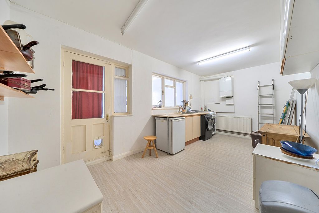 Property photo 2 of 19 1496355-4-6A63A7E...