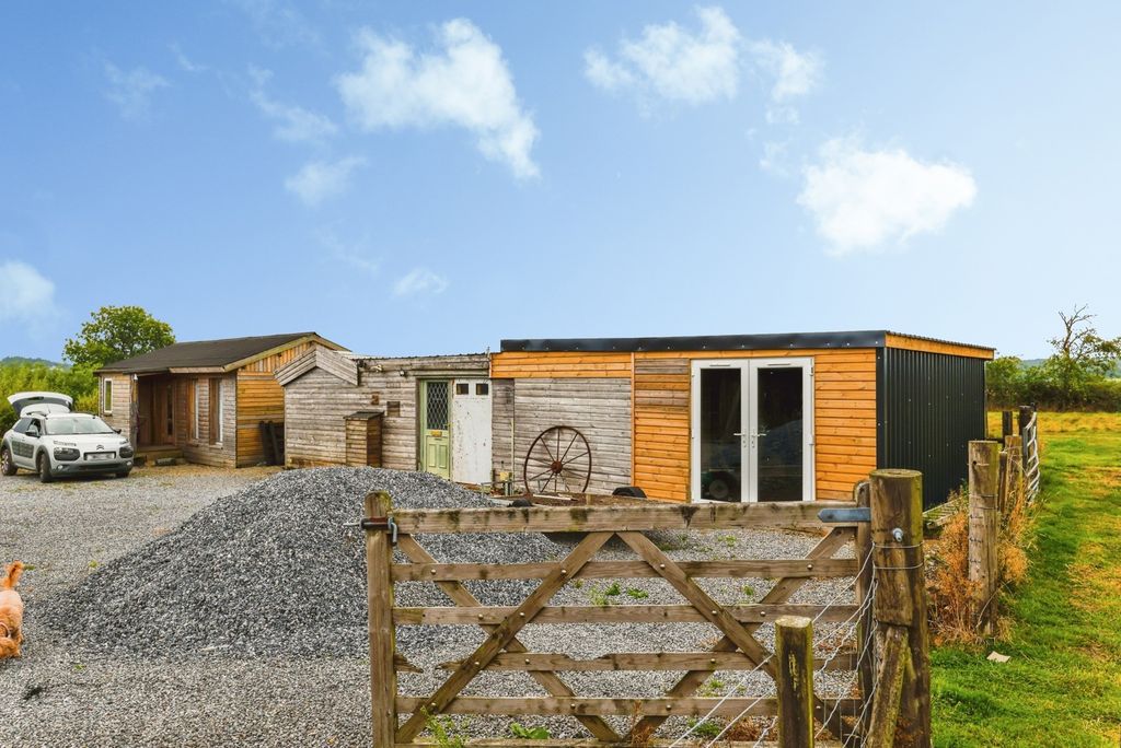 Property photo 3 of 33 Pbox-Img.Jpg