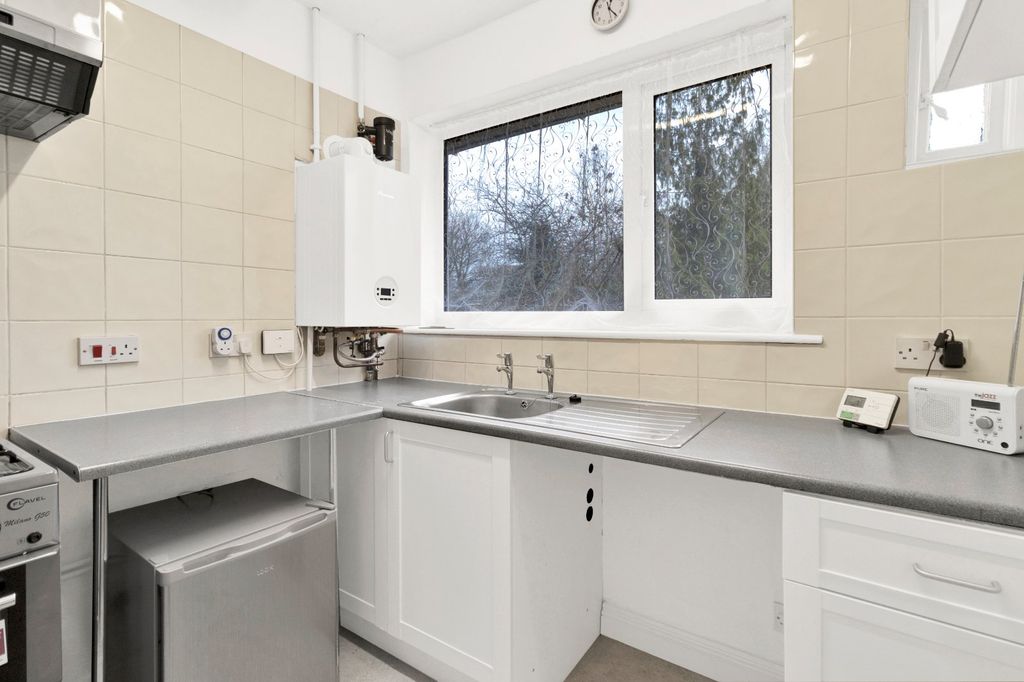 Property photo 2 of 12 Picture No. 15