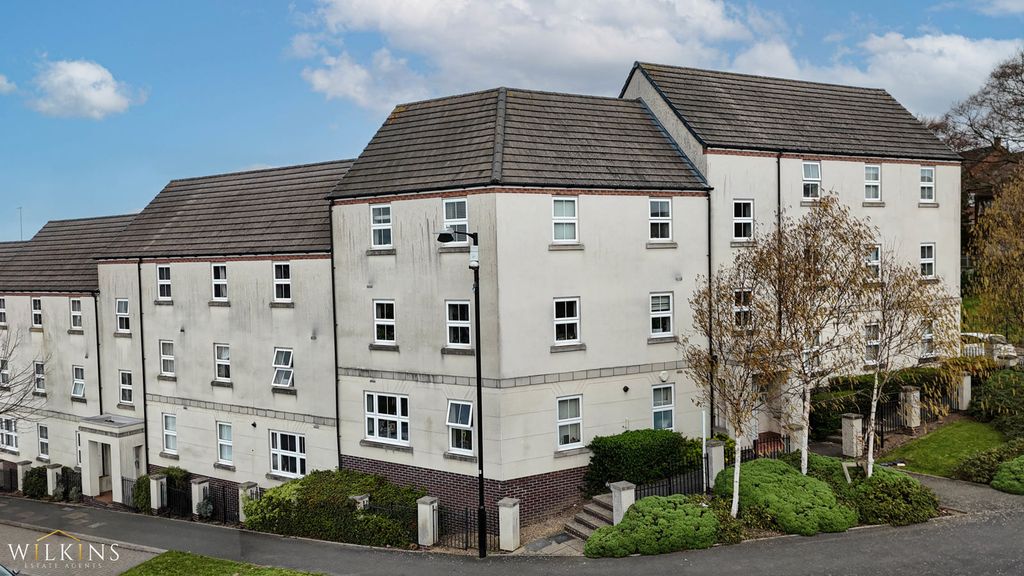 Property photo 1 of 17 Photograph