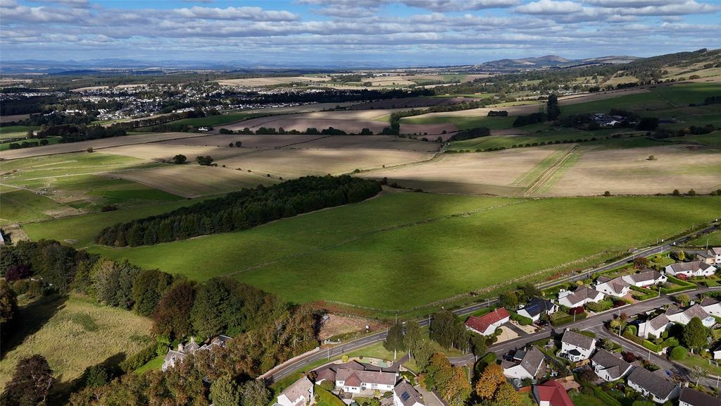 Property photo 3 of 10 Picture No. 01