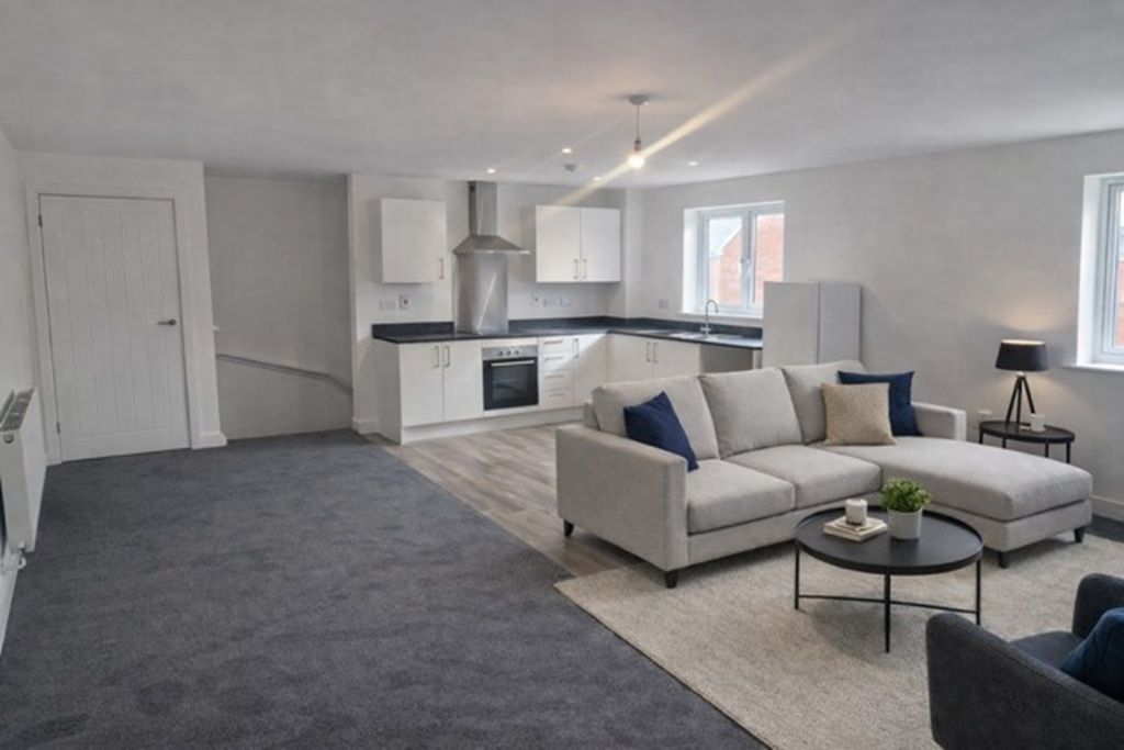 Property photo 3 of 11