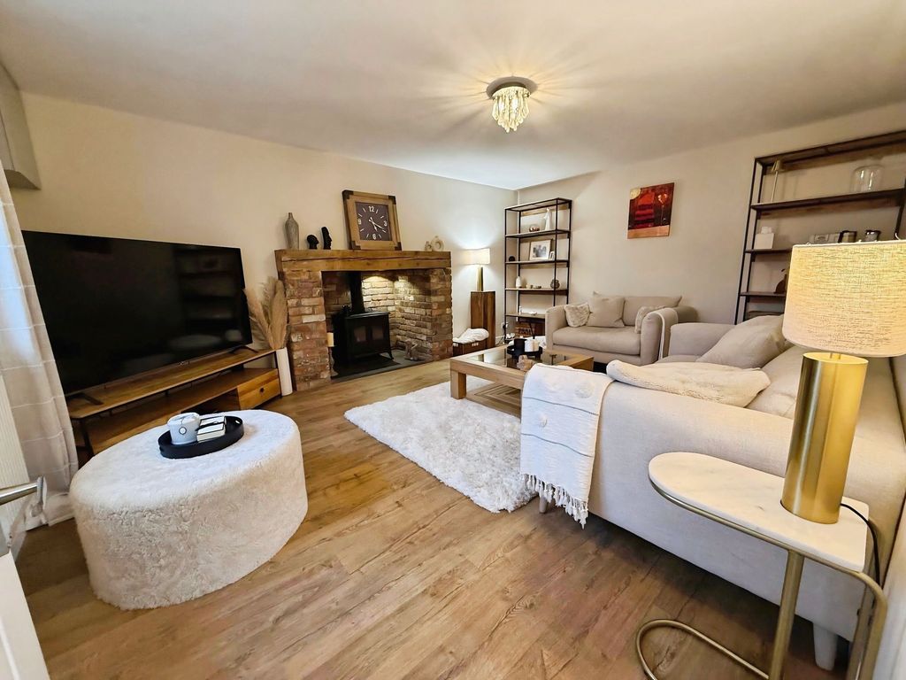 Property photo 2 of 15 Living Room