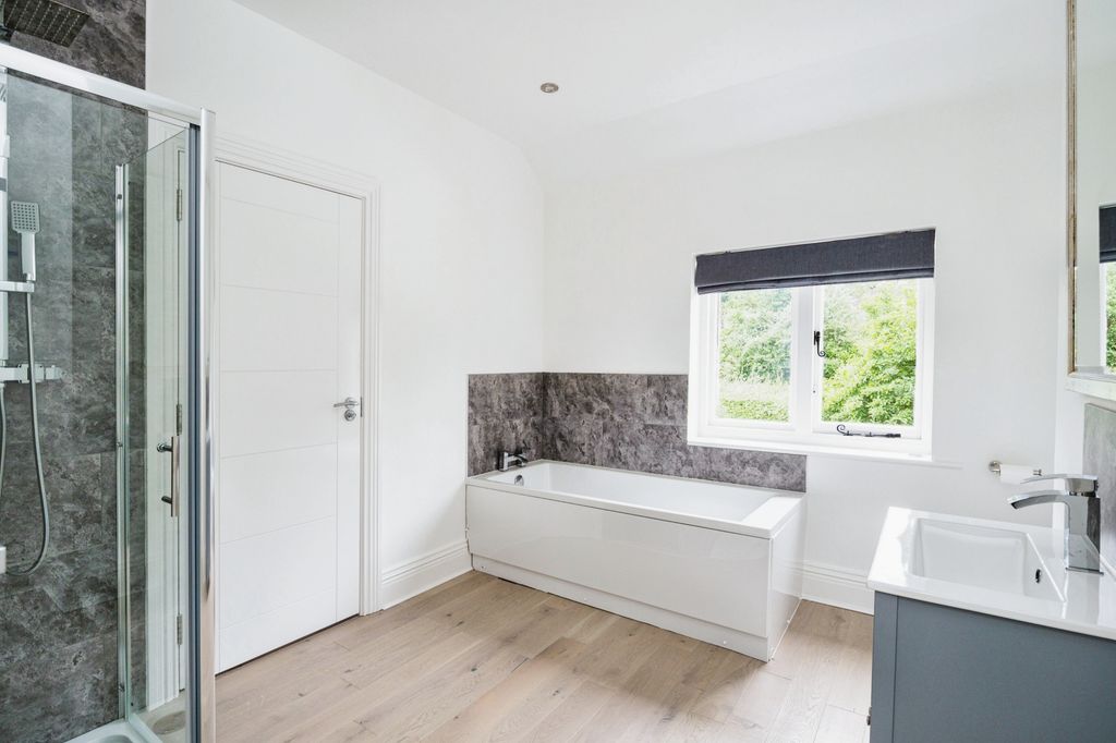 Additional image 17 of 5 bed detached house to rentGoldsmiths Avenue, Crowborough, East Sussex TN6