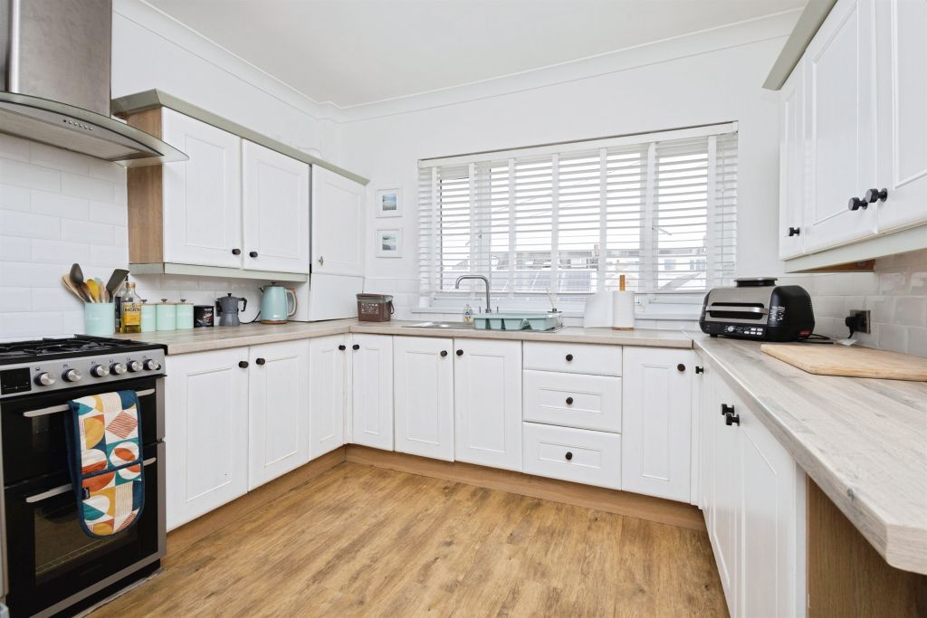 Additional image 11 of 3 bed maisonette for saleWellfield Avenue, Porthcawl CF36