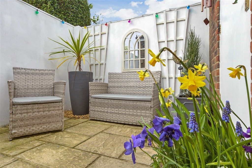 Property photo 1 of 20 External Lifestyle Photograph