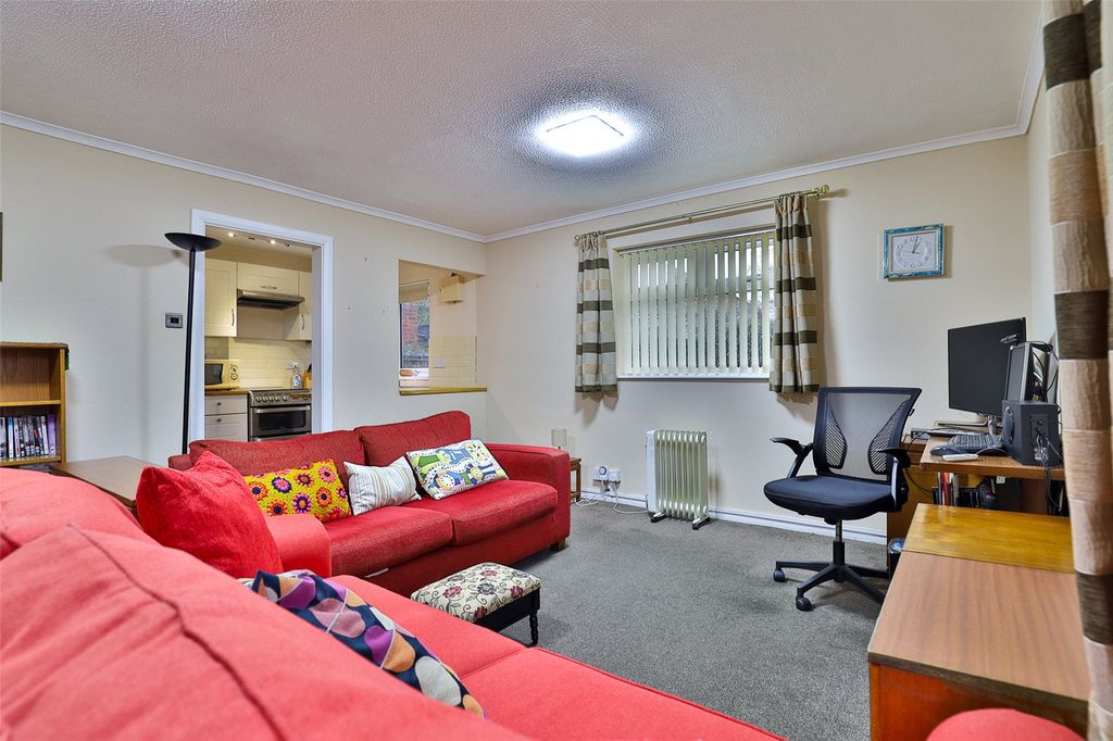 Property photo 3 of 10 Picture No. 04