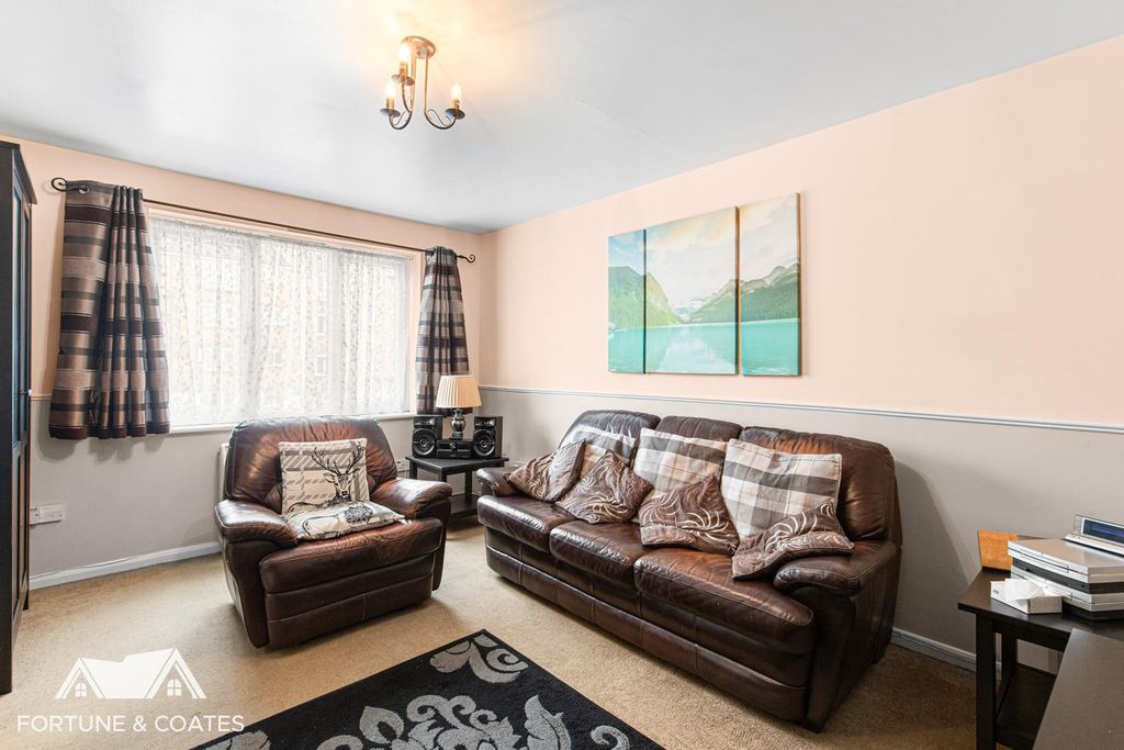 Property photo 2 of 15 Dadswood_11.Jpg