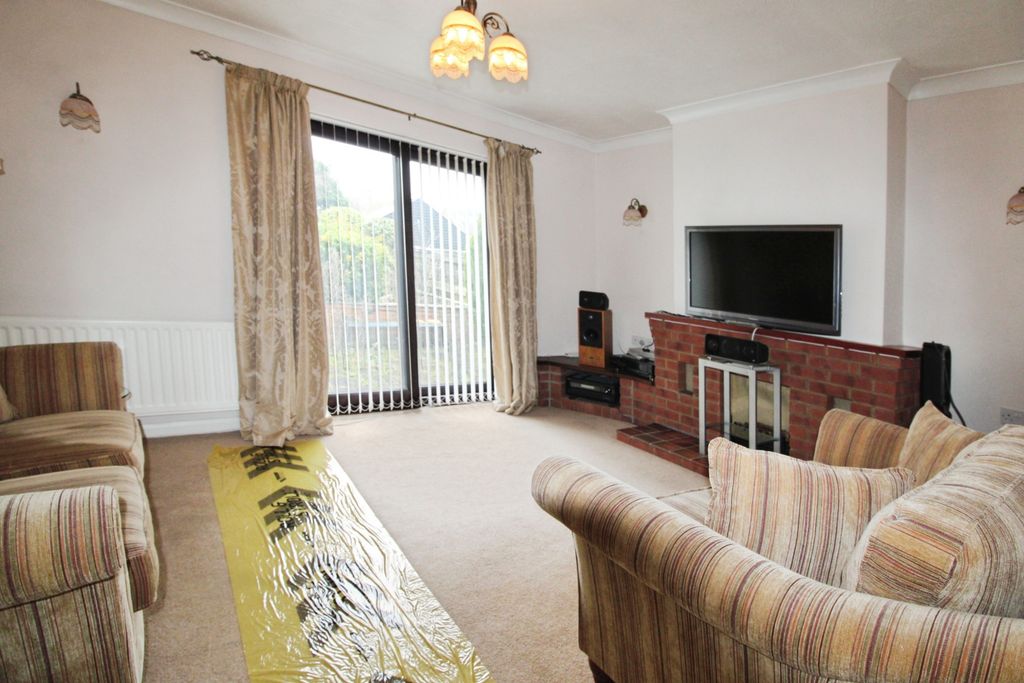 Property photo 3 of 19 Photo #3