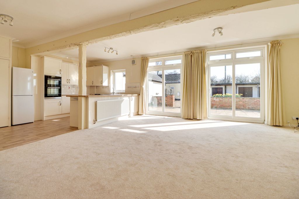 Property photo 2 of 19 Living Room