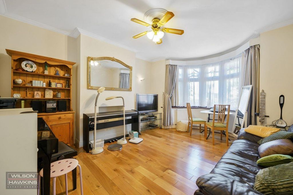 Property photo 2 of 15 16 Greenford Road - Ps59Afxgxyfxevvqlrl1.Jpg