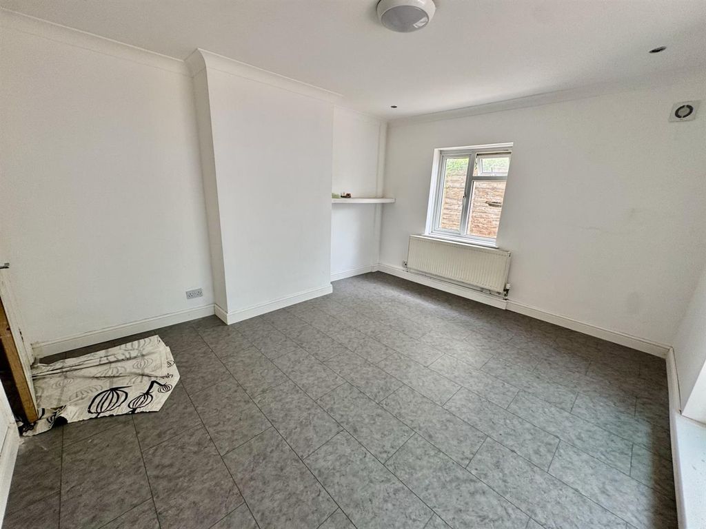 Property photo 3 of 14 Img_3210.Jpg