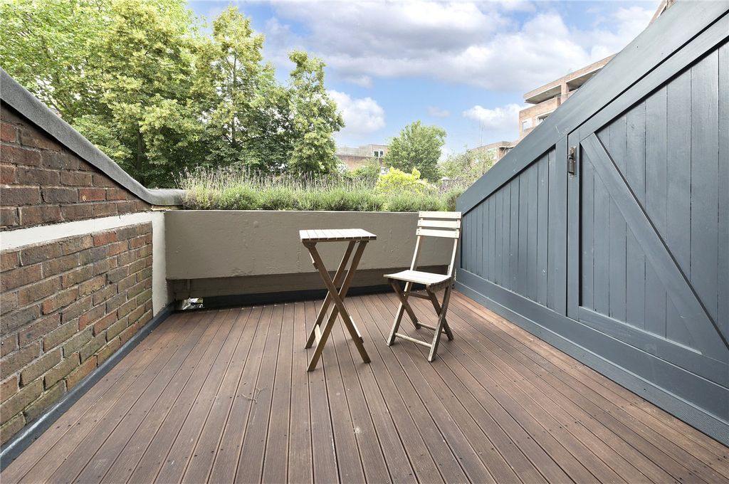 Property photo 3 of 8 A085i00000L94Ofaaj_Nho210101_07.Jpg