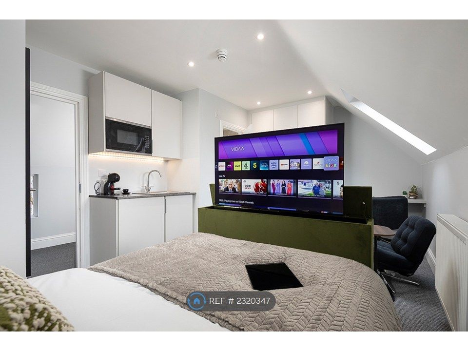 Property photo 1 of 12 Suite 6