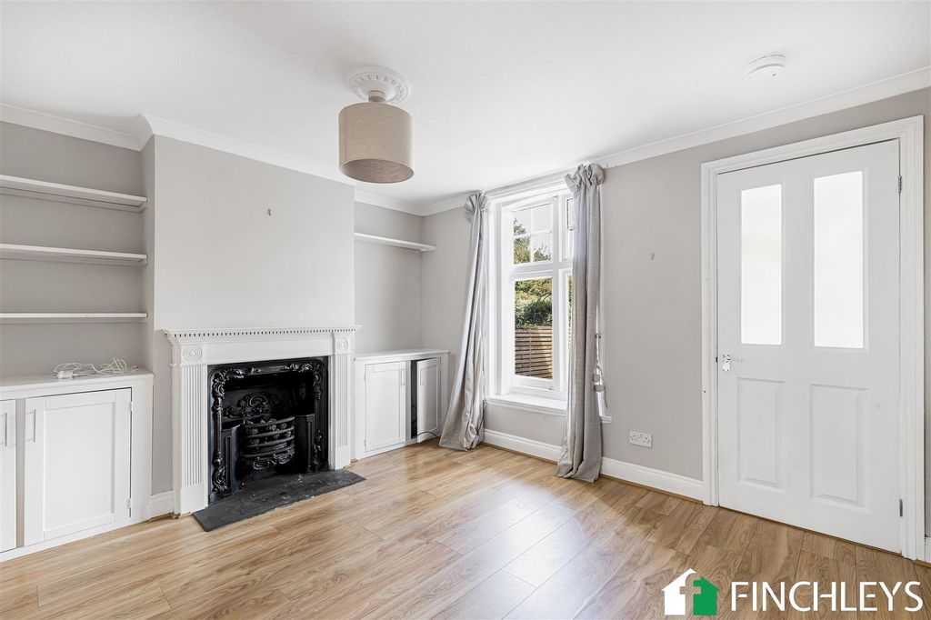 Property photo 3 of 20 24_64391_Watermarked.Jpg