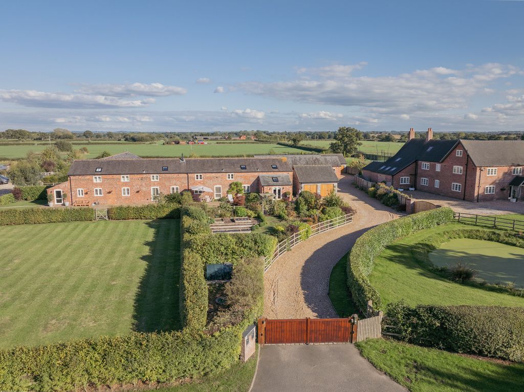 Property photo 3 of 50