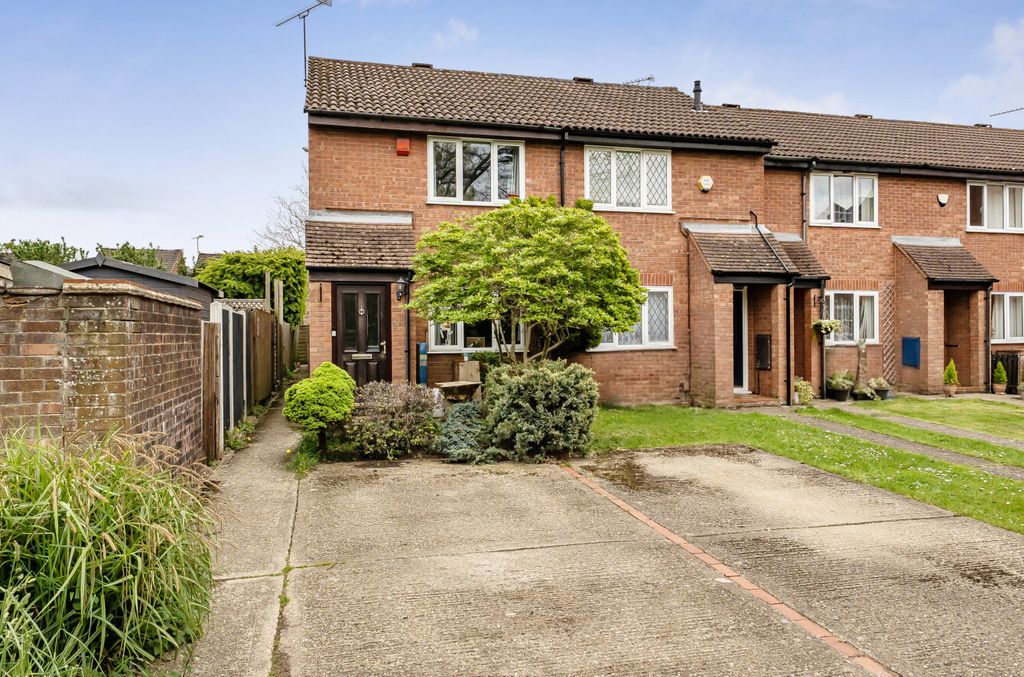 Property photo 1 of 13 1440028-16-69E796...